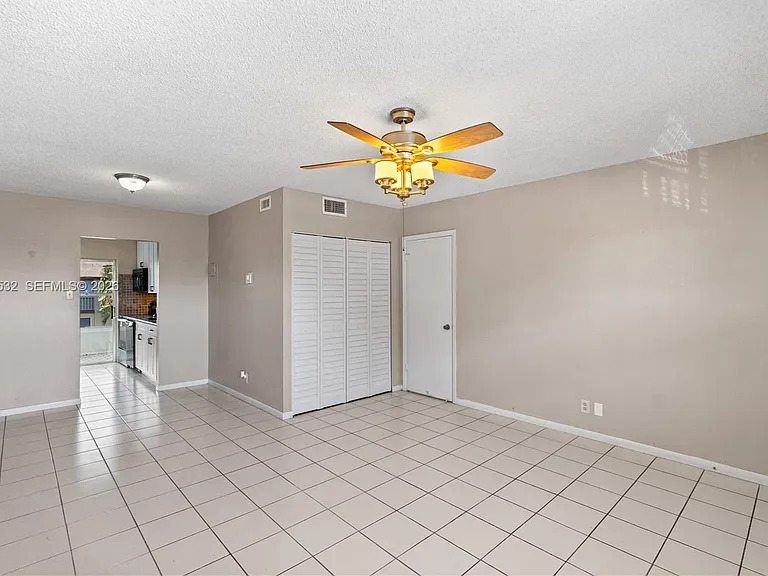 7305 NW 5th Ct #204 — Photo 4