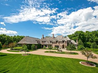 2400 Fox St, Wayzata, MN 55391