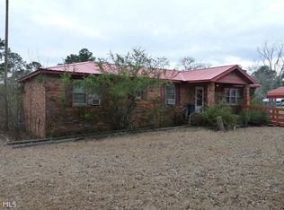 2926 Sandy Point Rd, Lizella, GA 31052