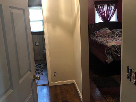 Entry to master suite