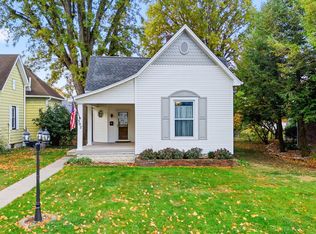 307 W Adams St, Tipton, IN 46072