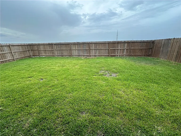 1417 Maverick Rd — Photo 14