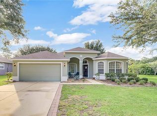 909 Summit Ash Ct, Deland, FL 32724