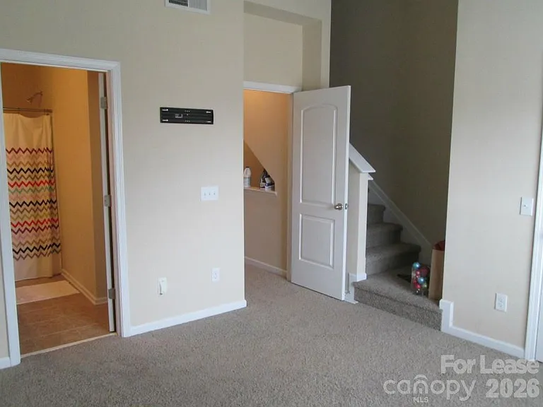 9537 Longstone Ln — Photo 11
