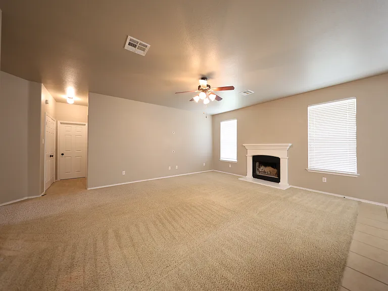 2203 Ryan Dr — Photo 8