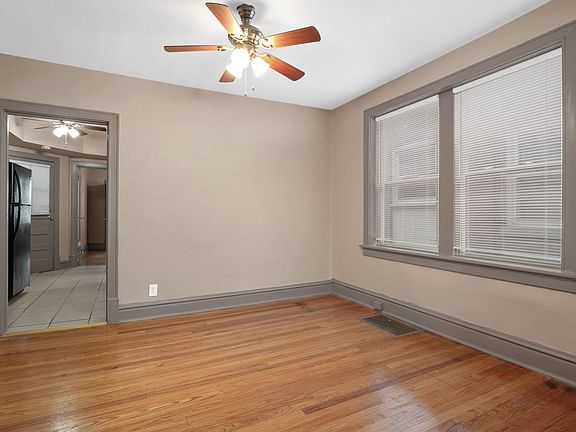 4th image of 4972 Mardel Ave #463