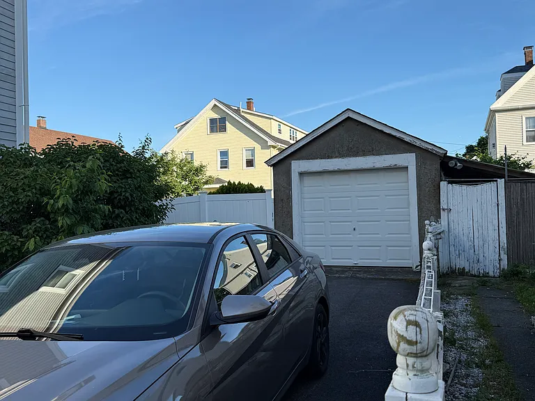11 Webster St — Photo 22
