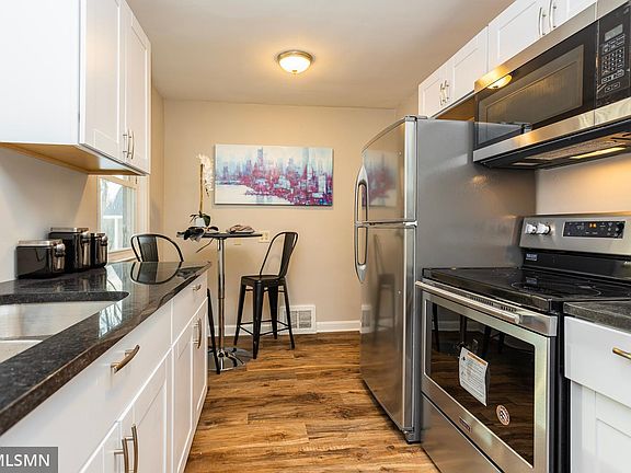 4th image of 8817 Green Haven Dr