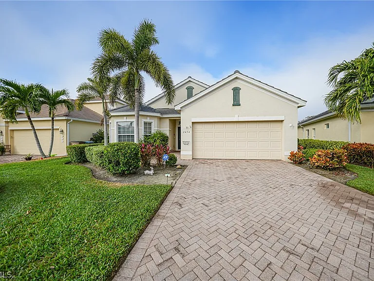 2454 Blackburn Cir — Photo 29