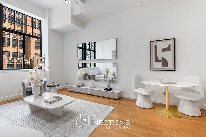 310 East 46th Street — Photo 2