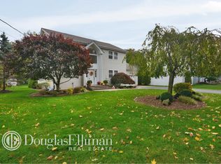 2319 Pine Ave, Ronkonkoma, NY 11779