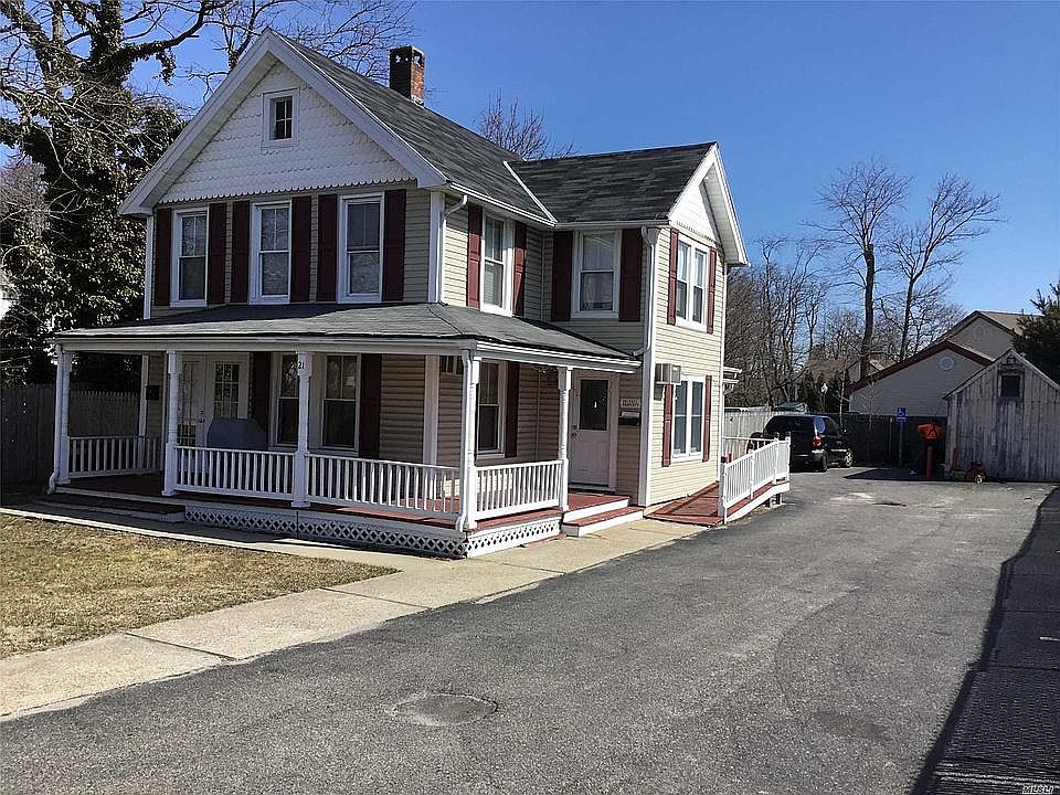 1st image of 21 Carleton Ave