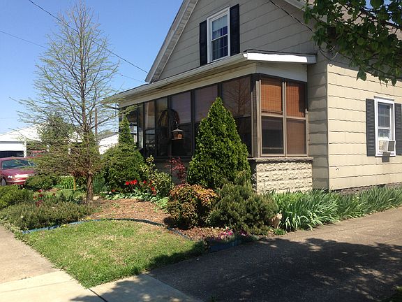 3rd image of 631 Triplett St