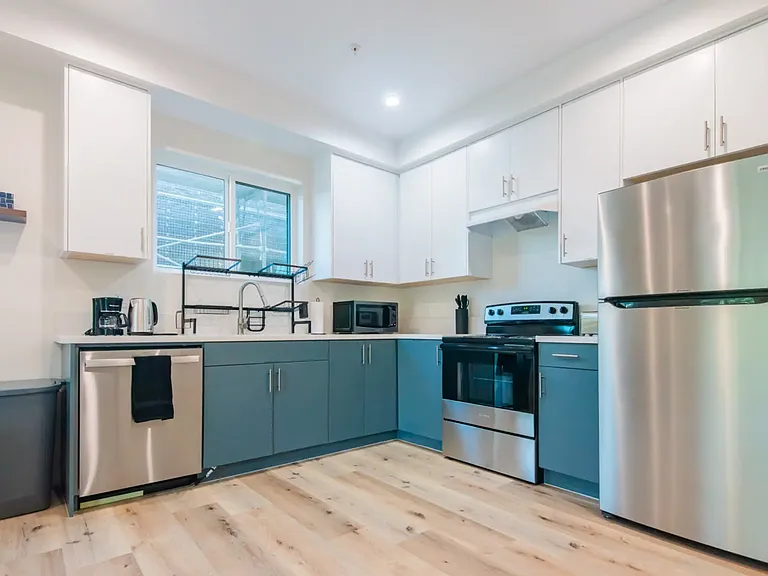 5207 W 21st St #B1 — Photo 11