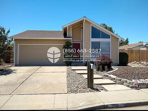 1375 Swallowtail Rd Photo 1