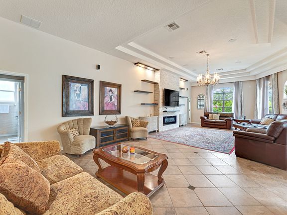 2nd image of 2628 Windsorgate Ln