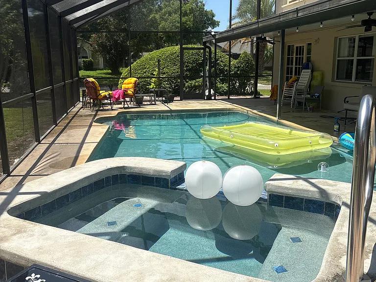 10198 Brandon Cir — Photo 1