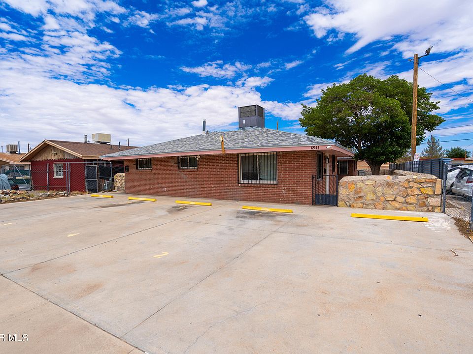 1st image of 8944 Robert Dr APT 1