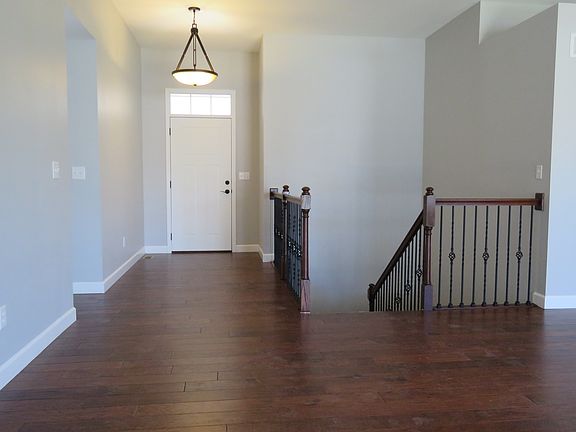 3rd image of 3311 Diamond View Ct