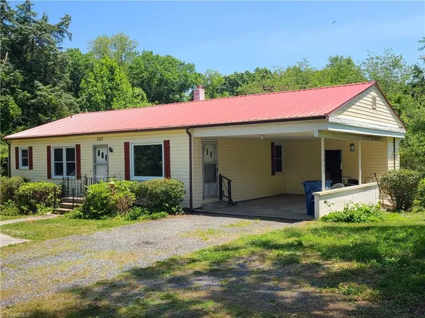 348 Ridge Rd, Seagrove, NC 27341