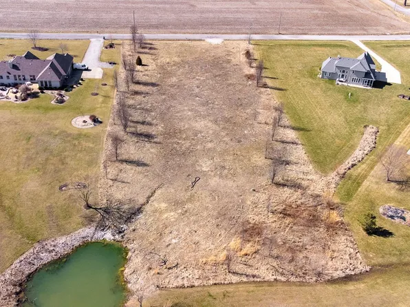 1944 Schlaefer Rd, Saint Jacob, IL 62281
