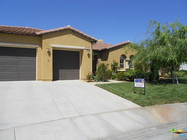 Street view, 3 car garage