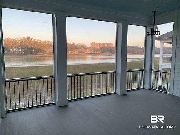 4th image of 456 Colony Dr