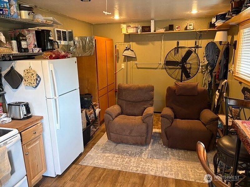 5th image of 12328 Meacham
