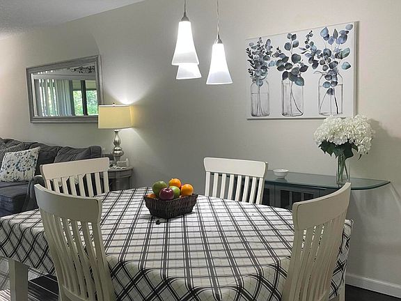 3rd image of 7879 Willow Spring Dr APT 913