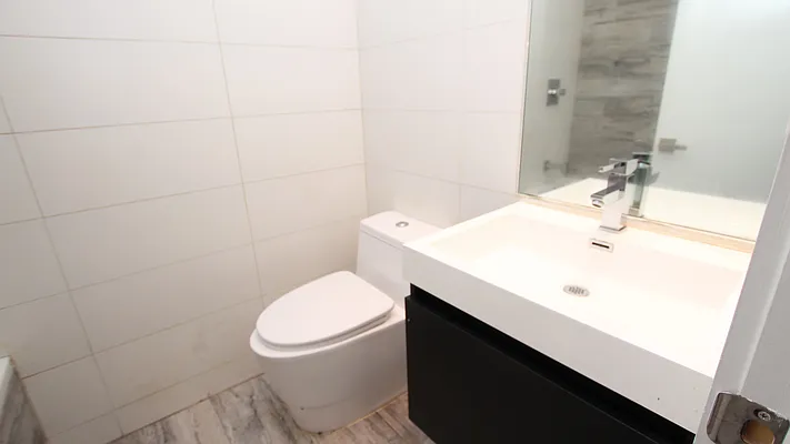 Rented by Nooklyn NYC LLC | media 24