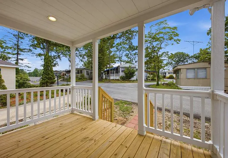 84 Maple Path Ln — Photo 1