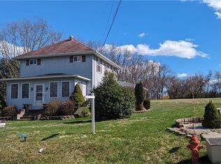 1071 Crucible Rd, Rices Landing, PA 15357