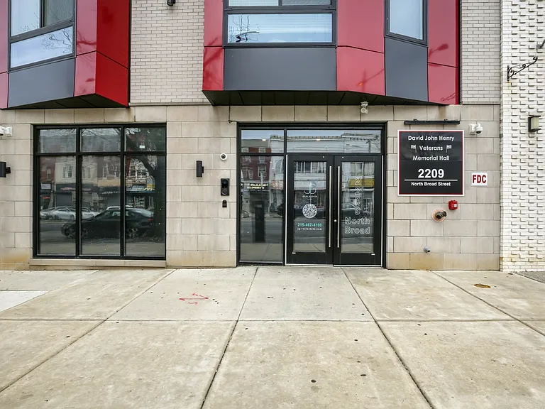 2209 N Broad St — Photo 36