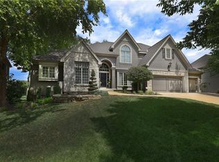 9333 Redbud Ln, Lenexa, KS 66220