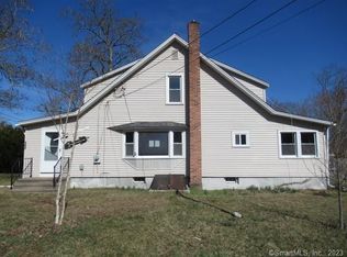 105 Middletown Ave, East Hampton, CT 06424