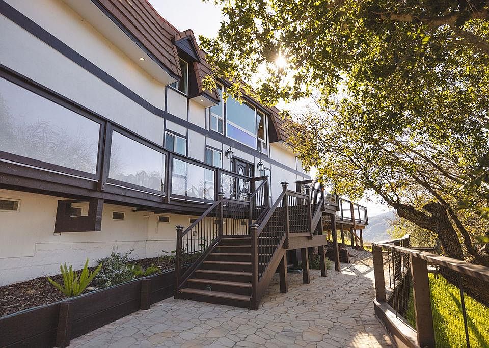 1st image of 451 Laureles Grade Rd