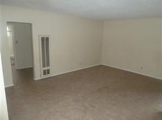 15808 Passage Ave APT 2, Paramount, CA 90723