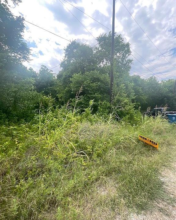 1405 Smith St, Navasota, TX 77868 MLS 73645593 Zillow