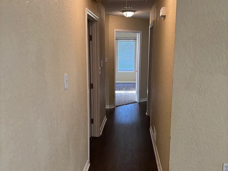 319 S Mount Pleasant Rd — Photo 12