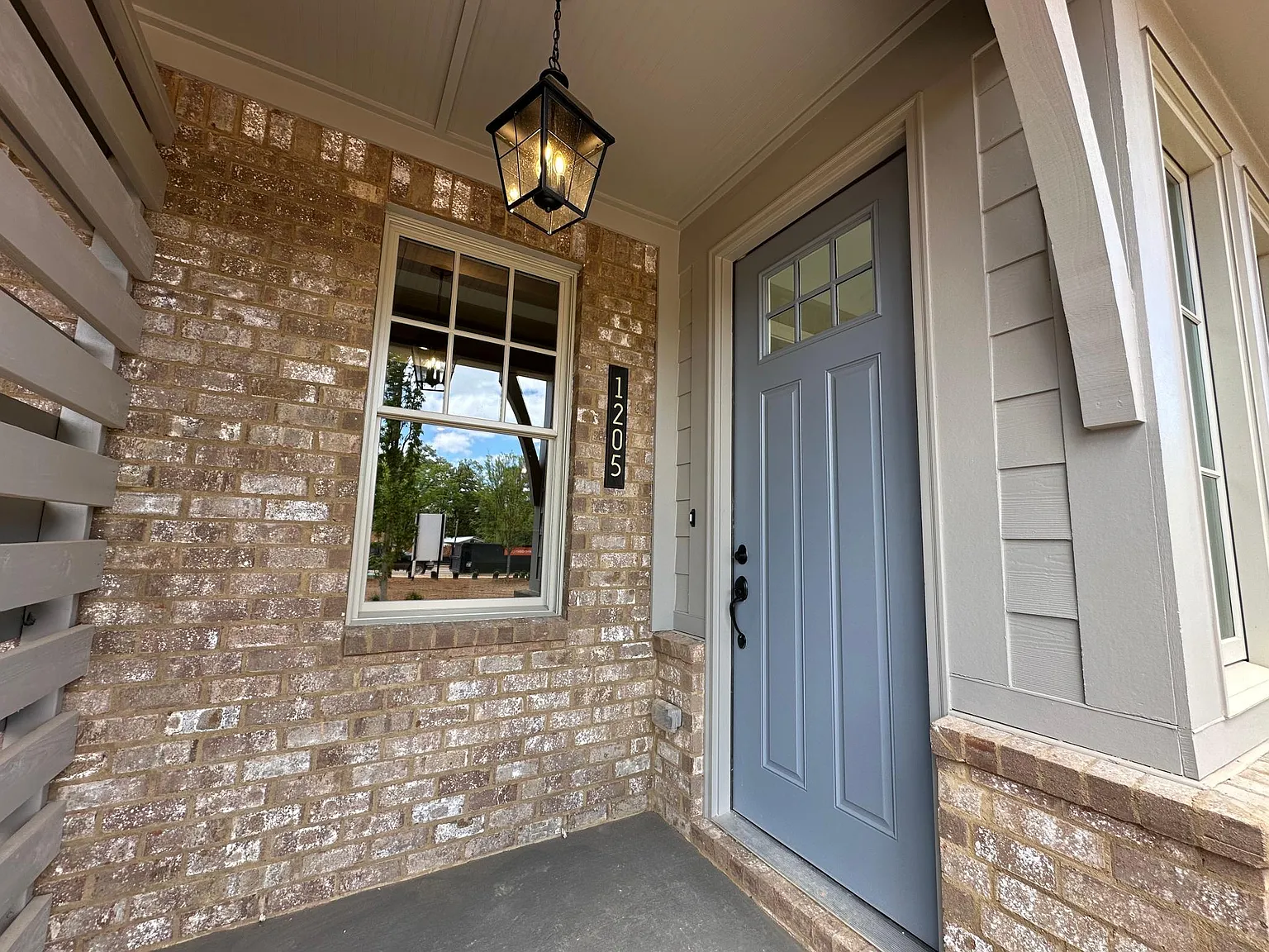 3 bed, 1435 sqft, $2,395 — Photo 2