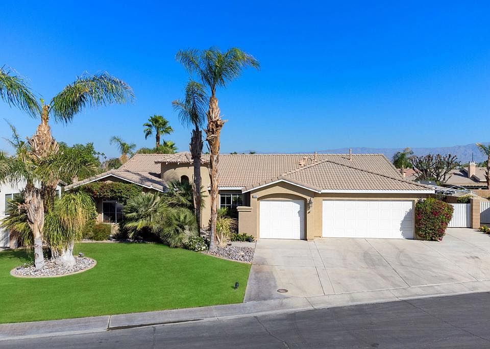 1st image of 81144 La Reina Cir