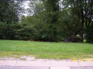 406 E 1st Ave, Huntingburg, IN 47542