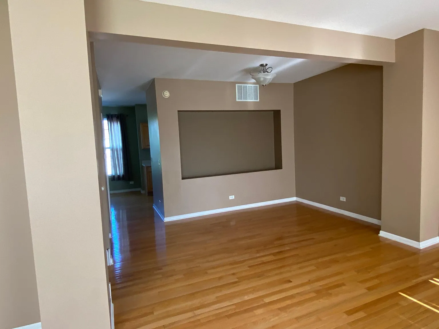 3 bed, 2.5 bath, 1546 sqft, $2,495 — Photo 4