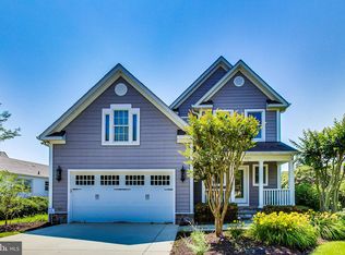 530 Bay View Point Dr, Edgewater, MD 21037