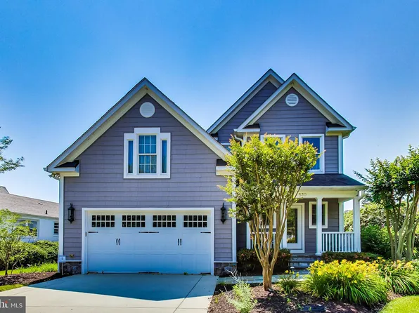 530 Bay View Point Dr, Edgewater, MD 21037