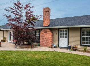 15 Brae Pl, Del Rey Oaks, CA 93940