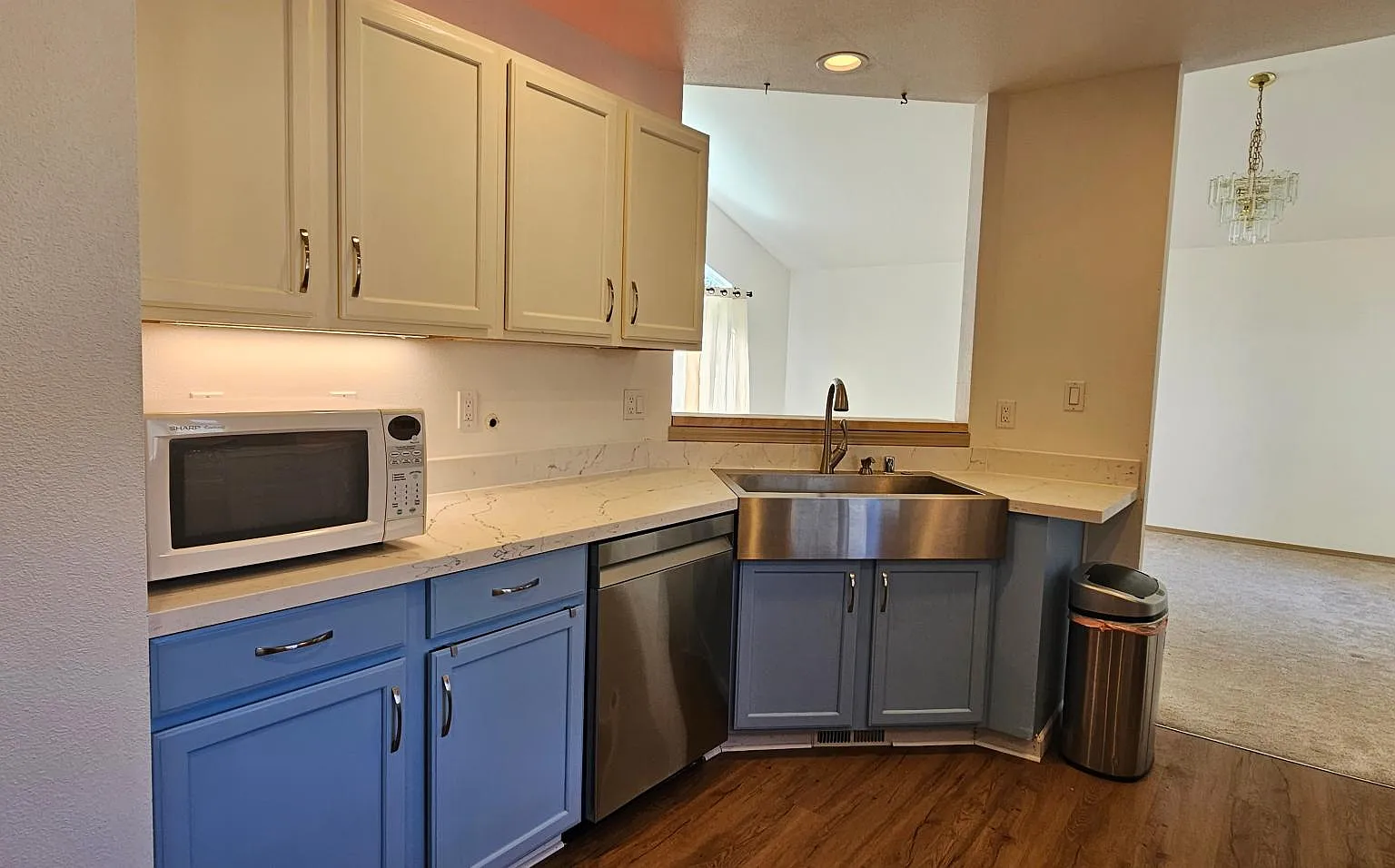 3 bed, 2.5 bath, 1520 sqft, $3,600 — Photo 4