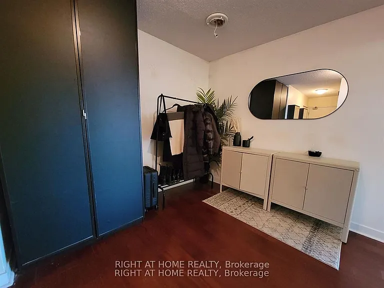 361 Front St W #3205 — Photo 6