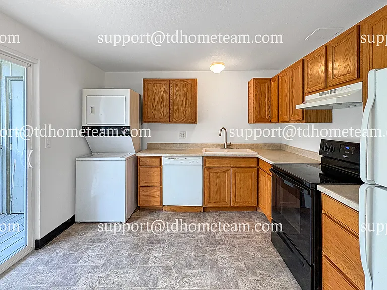 1509 E 38th St #2 — Photo 5