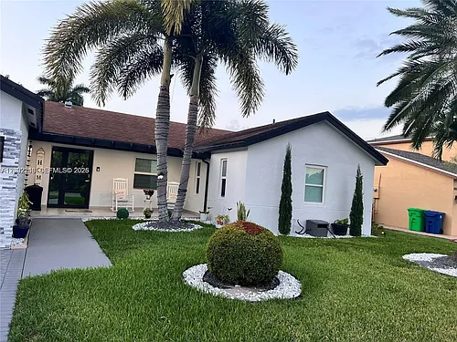 9571 NW 52nd St Photo 1